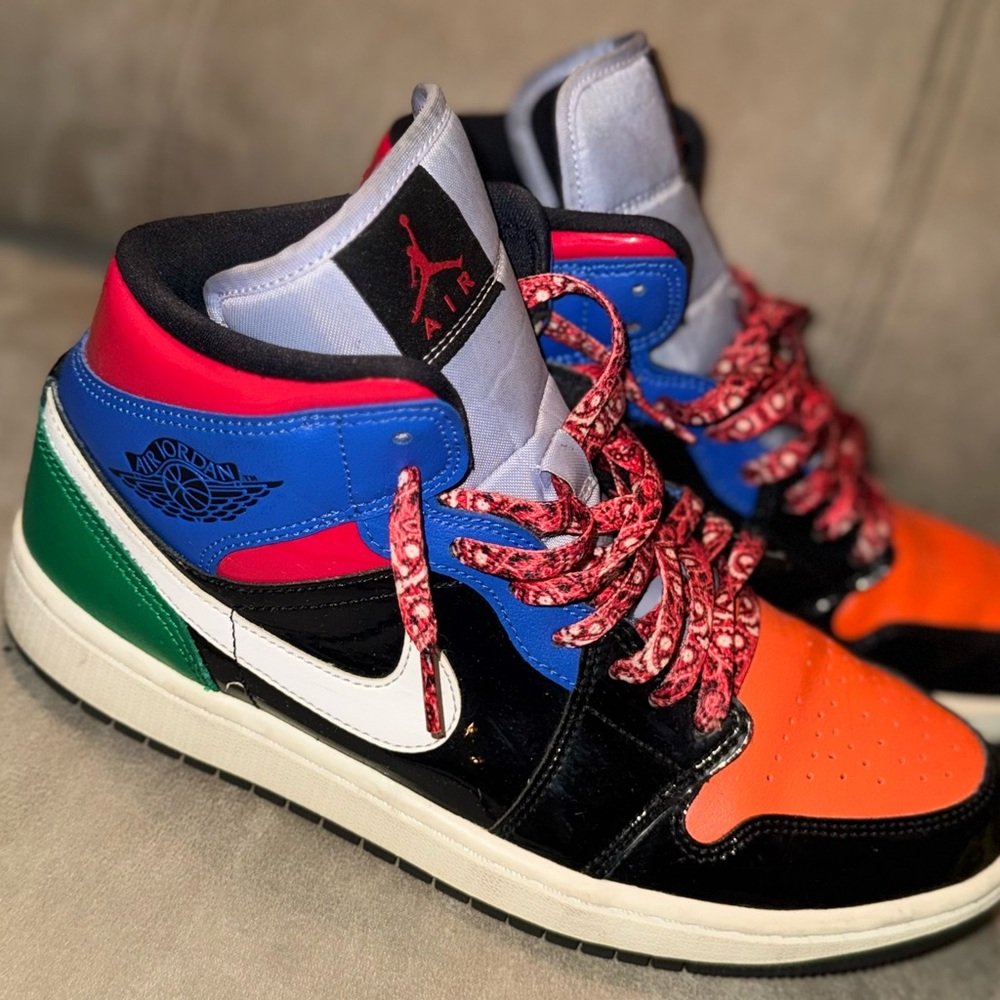 Women’s Air Jordan 1 Mid SE ‘Multi Patent’